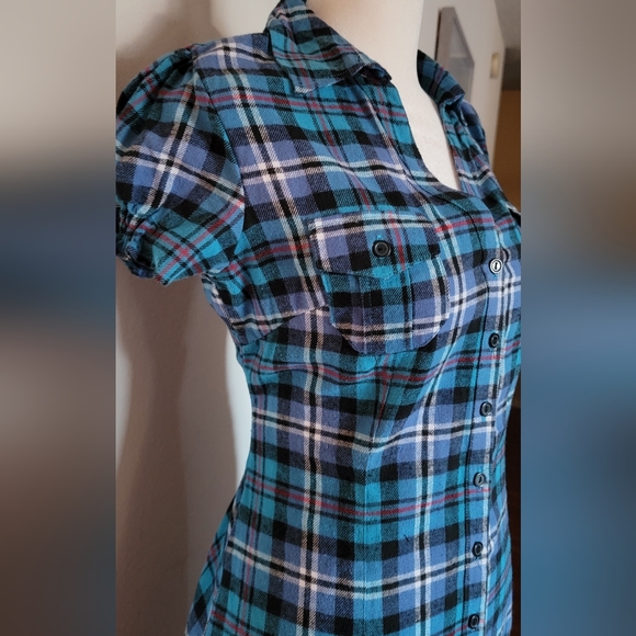 Dress - Picture 7 of 8